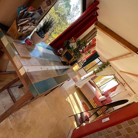 오르곤 Mas De La Butte Blanche B&B 외부 사진