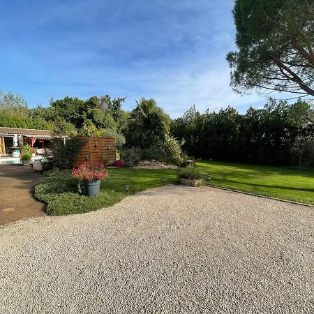 오르곤 Mas De La Butte Blanche B&B 외부 사진