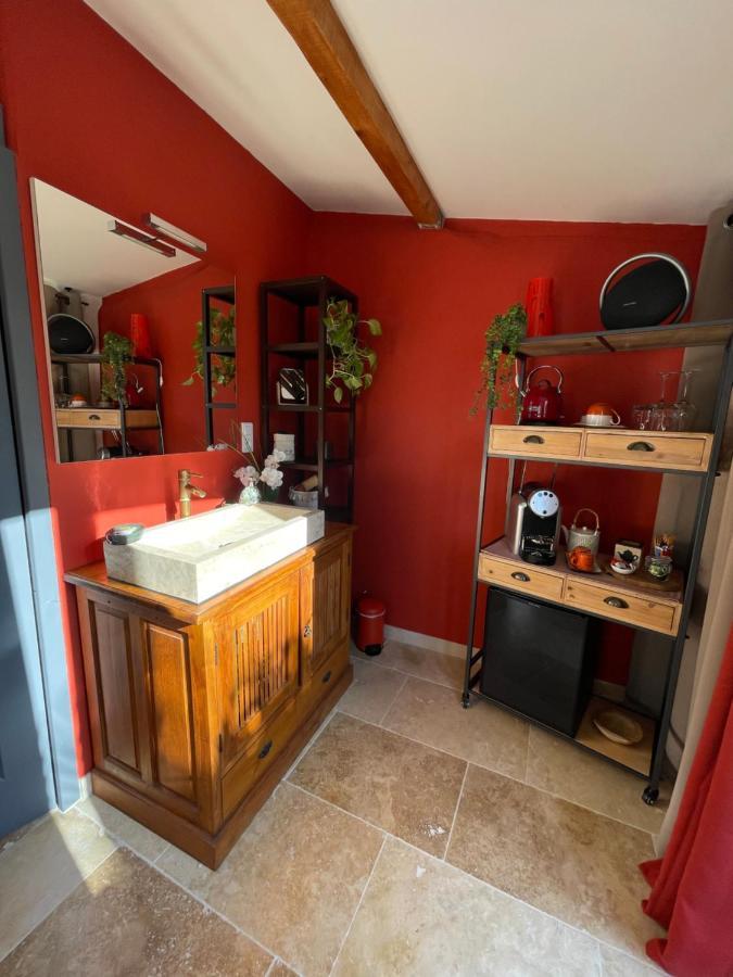 오르곤 Mas De La Butte Blanche B&B 외부 사진