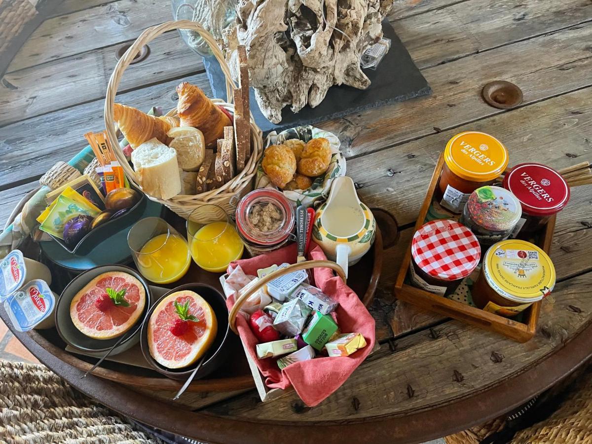 오르곤 Mas De La Butte Blanche B&B 외부 사진