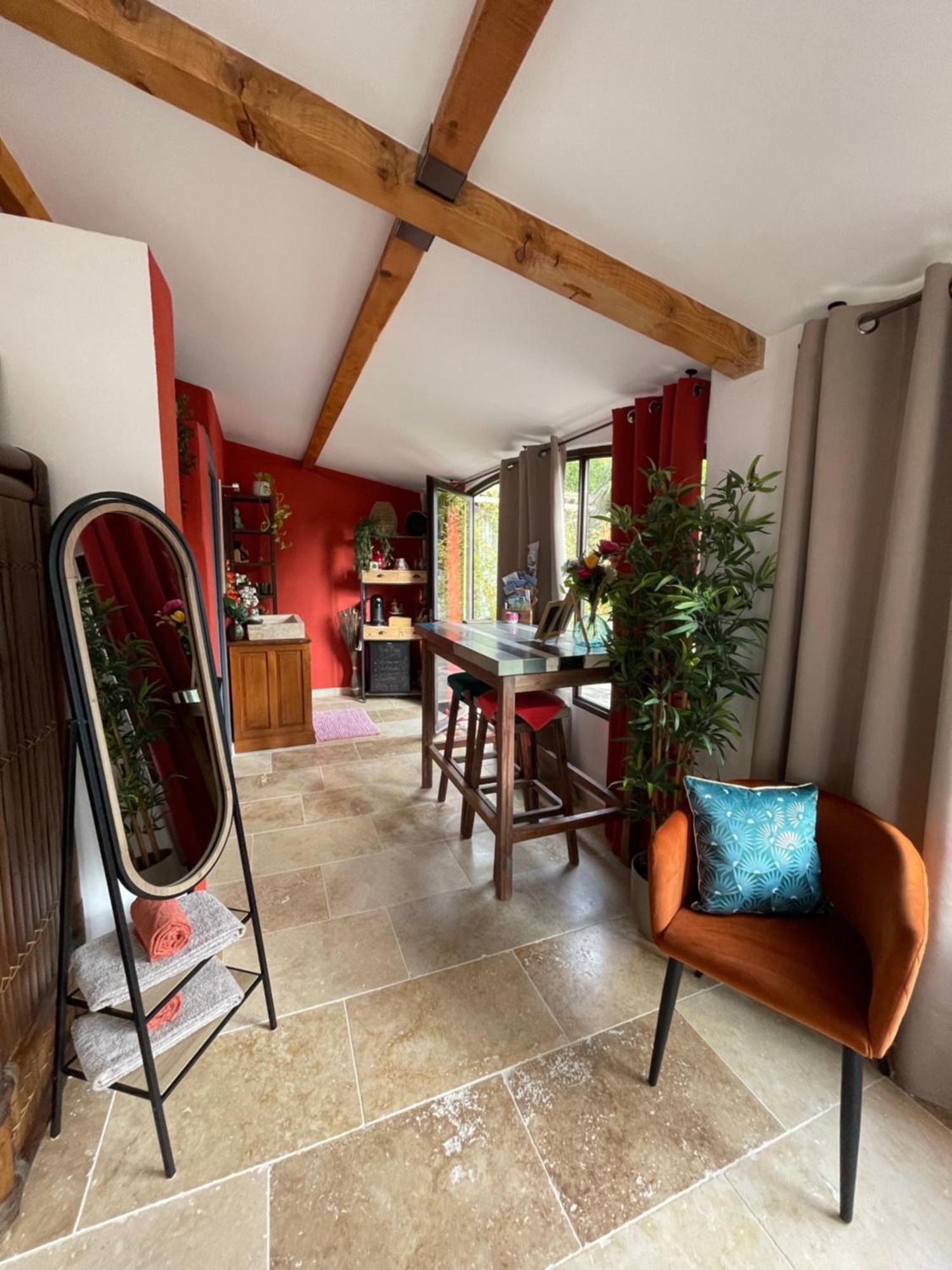 오르곤 Mas De La Butte Blanche B&B 외부 사진